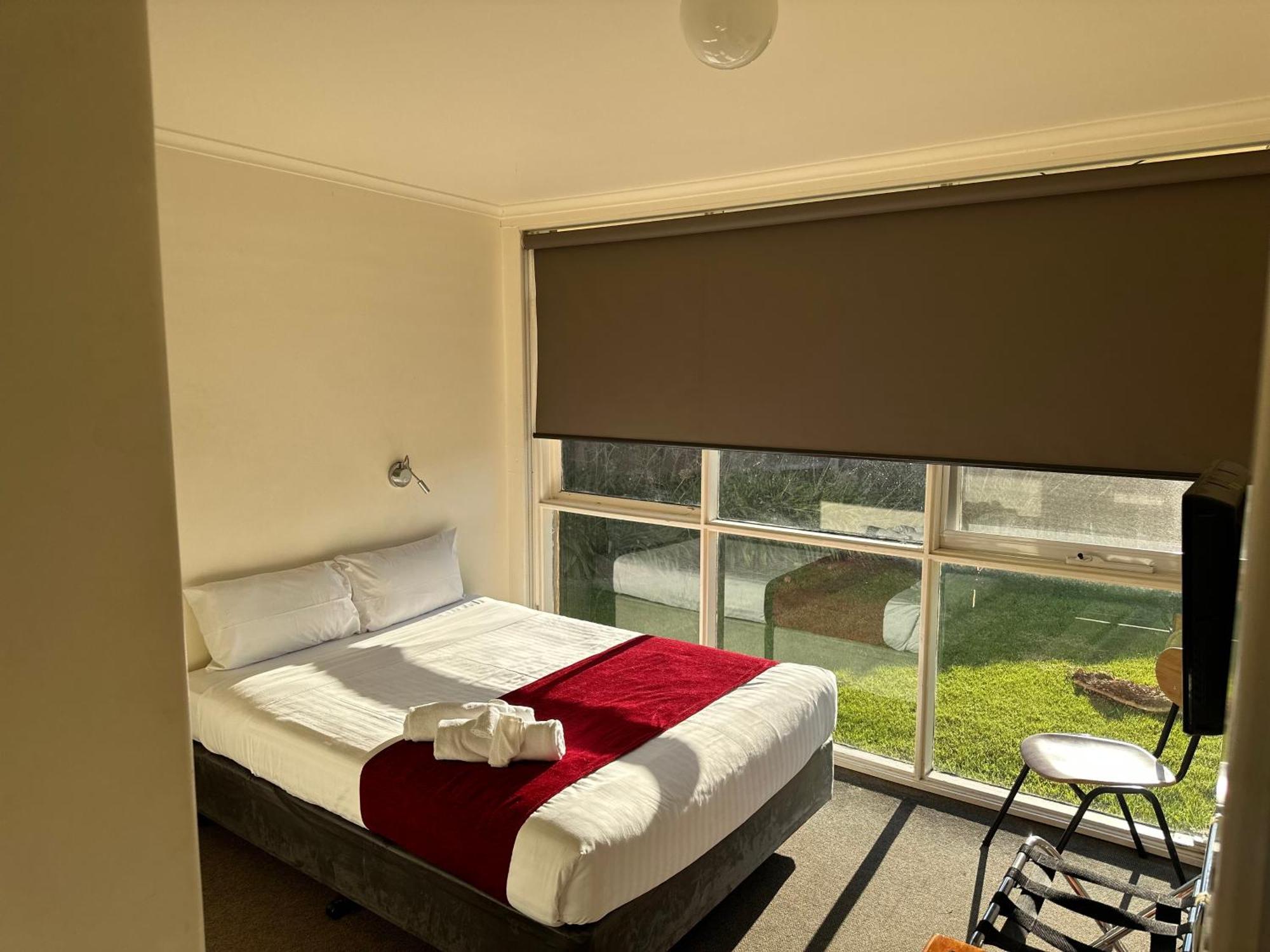 Motel ทาแรลกอน ภายนอก รูปภาพ